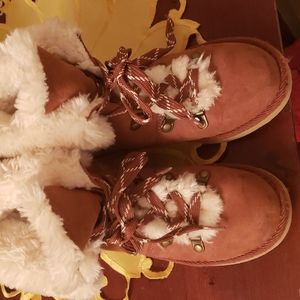 Girls Fuzzy Lace up Bootie